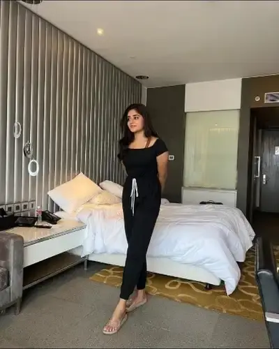 Call Girls Service in Loni